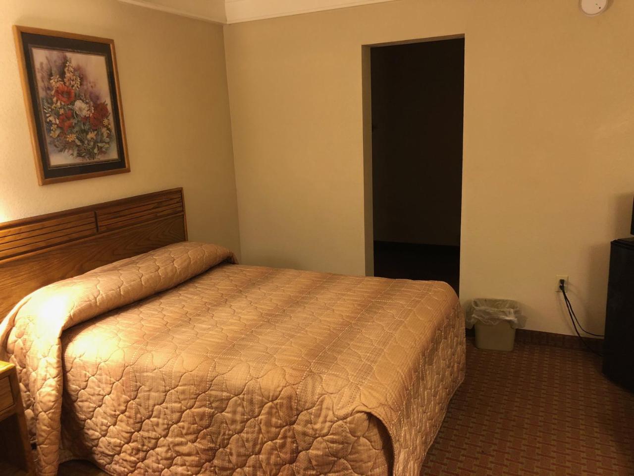 Relax Inn 러스톤 외부 사진